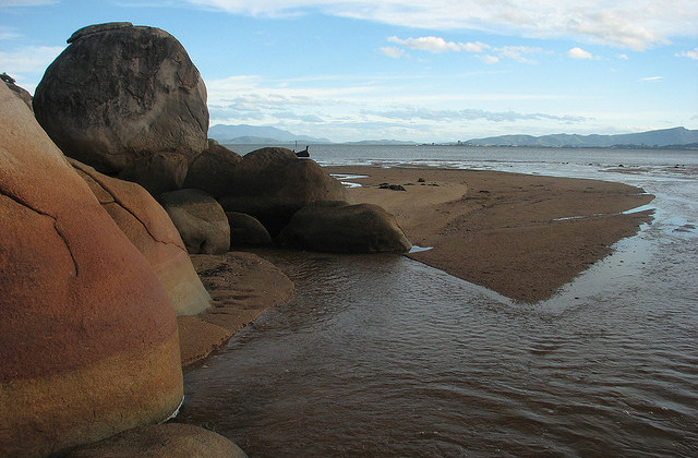 Picnic Bay on Magnetic Island by BotheredByBees